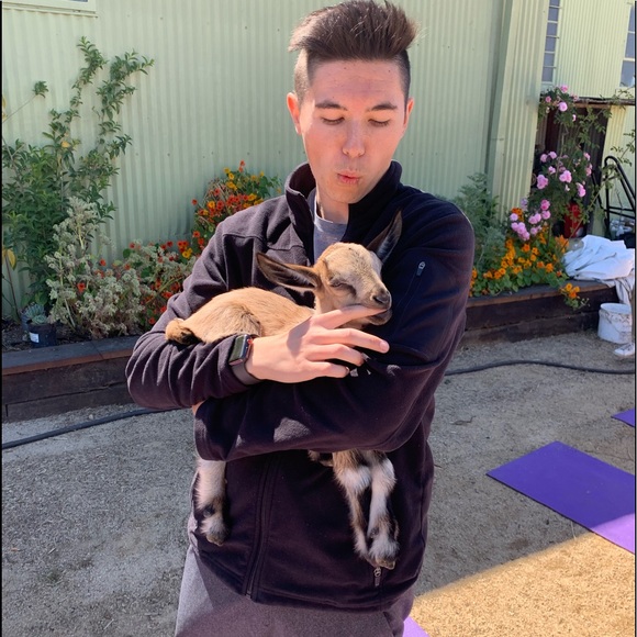 Meet your Posher, Erik - Picture 1 of 1